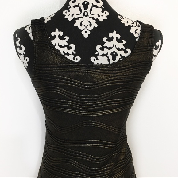 Hot Gal Bodycon Dress - Picture 6 of 8